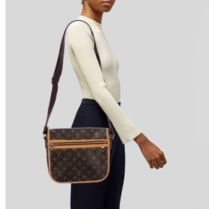 🌴FLASH SALE🌴Authentic Louis Vuitton Bosphore PM